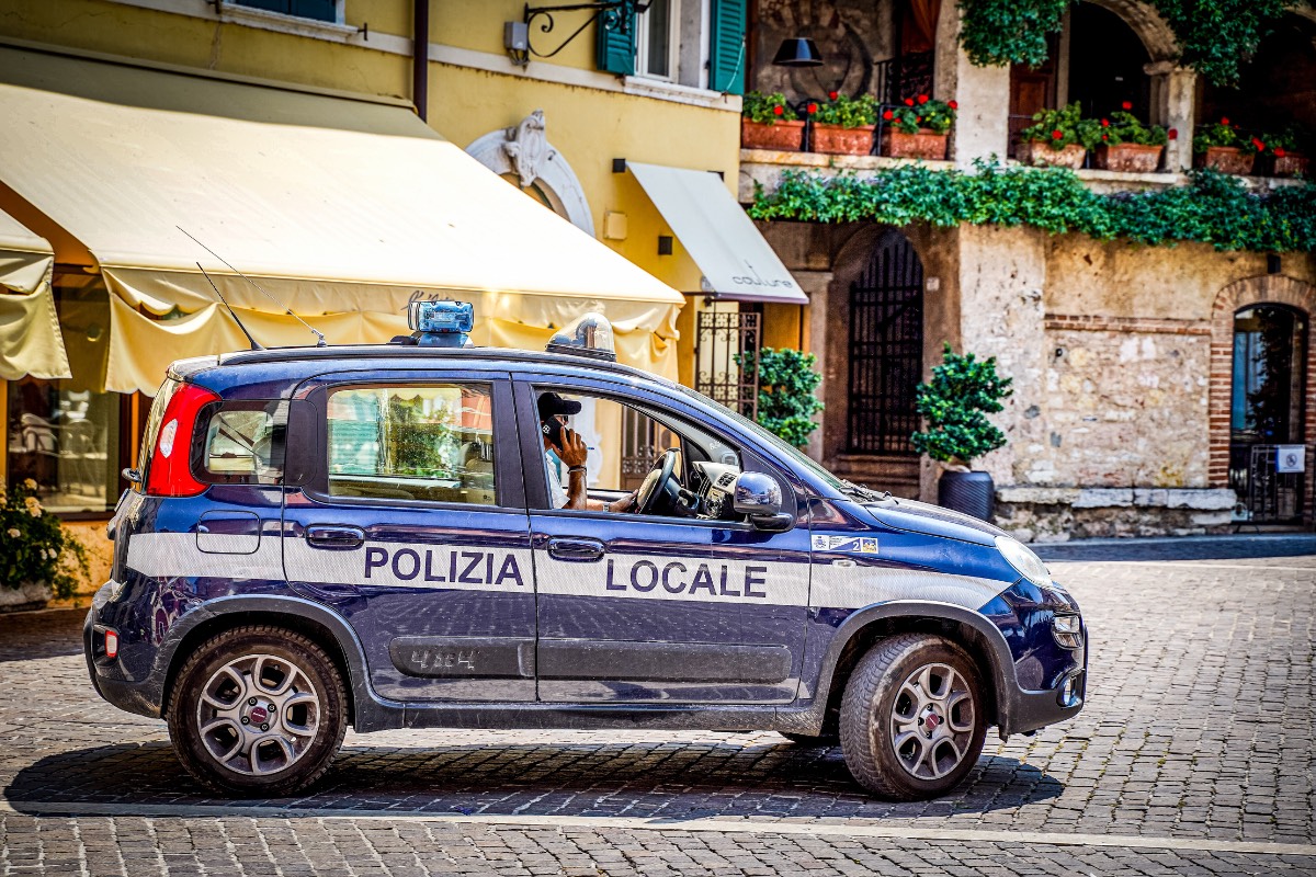 italiaanse politieauto