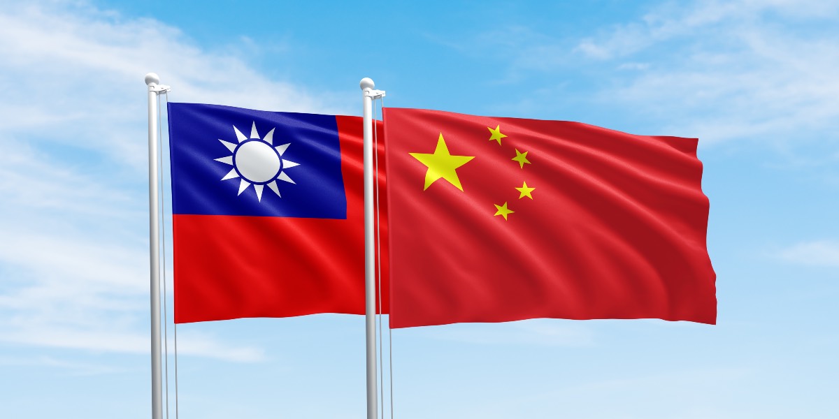 Taiwanese en Chinese vlag