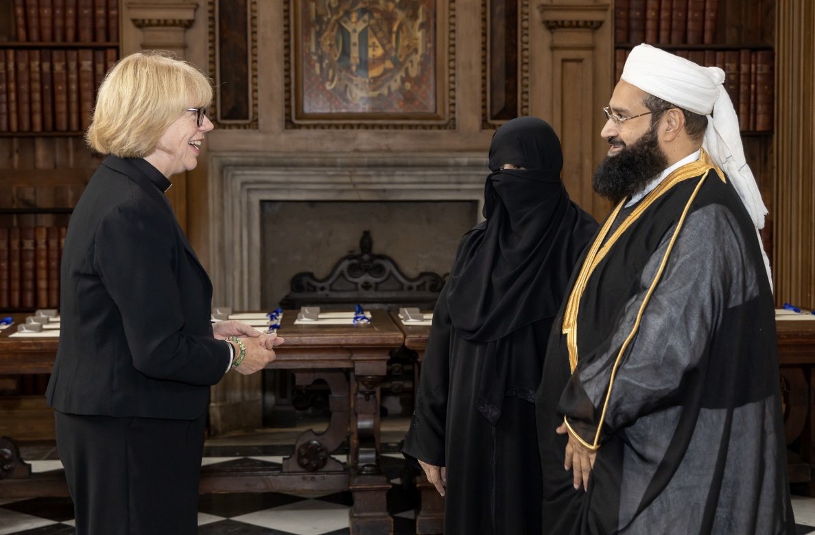 Hafiz Tahir Ashrafi en Sarah Mullally