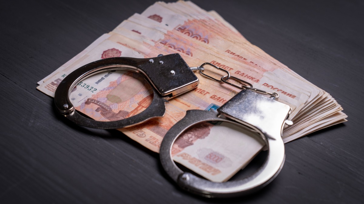 geld en handboeien geld en handboeien